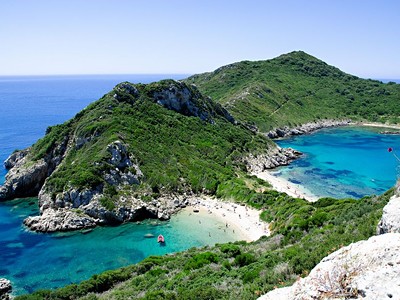 Relax na plážích Korfu + Sídlo Císařovny Sissi + Plavba Pirátskou Lodí (letecky